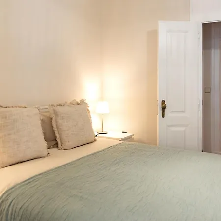 Sunny Patio Lissabon